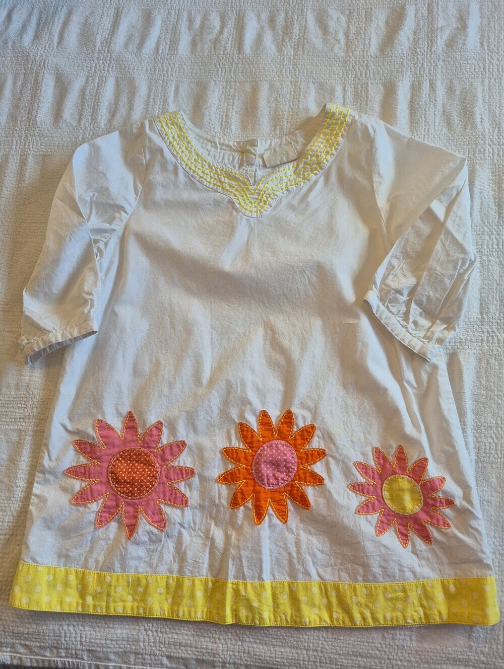 Mini Boden girls 6-7 years white tunic 3 flower appliqued tunic length VGUC